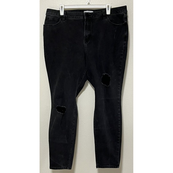 Lane Bryant High Rise Ultimate Stretch Skinny Jeans Size 18 Black Distressed - Picture 1 of 7